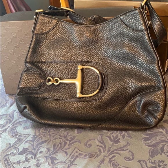 Gucci Handbags - Gucci purse brand new